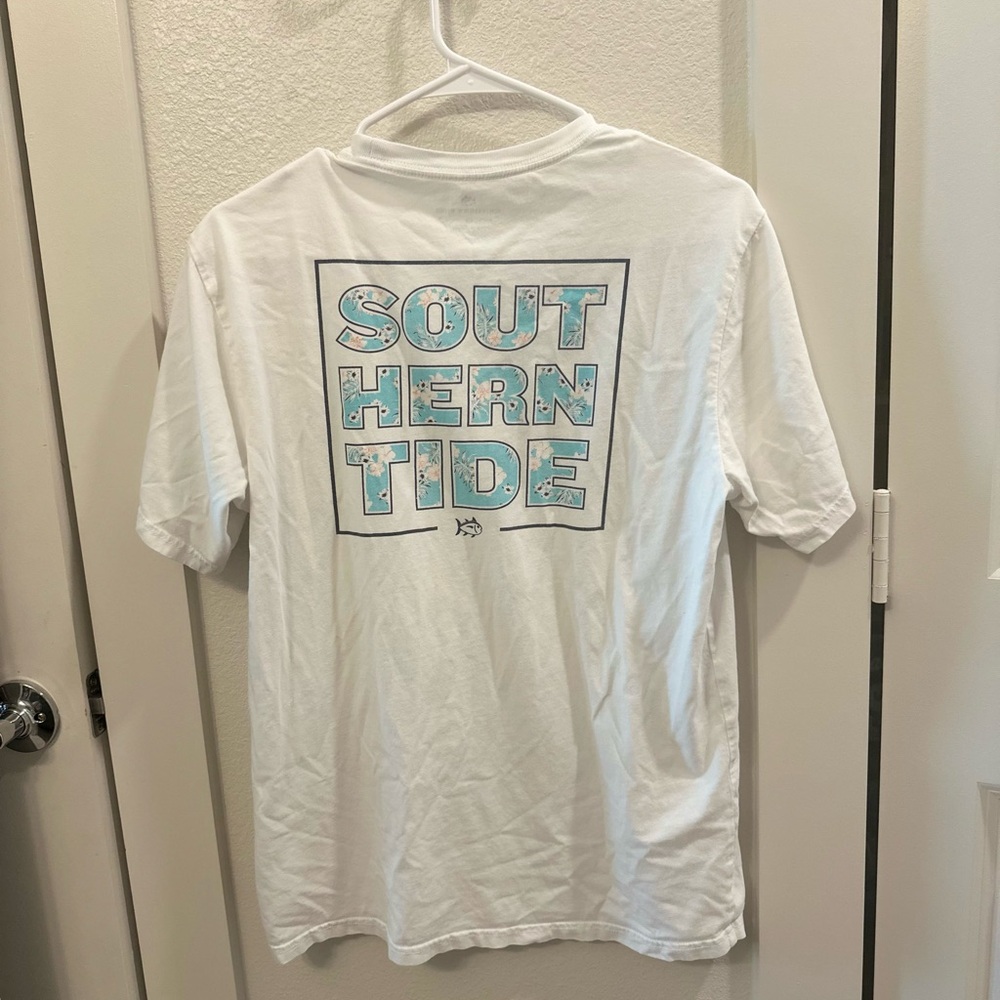 Southern Tide White Short Sleeve Tee with Graphic Design